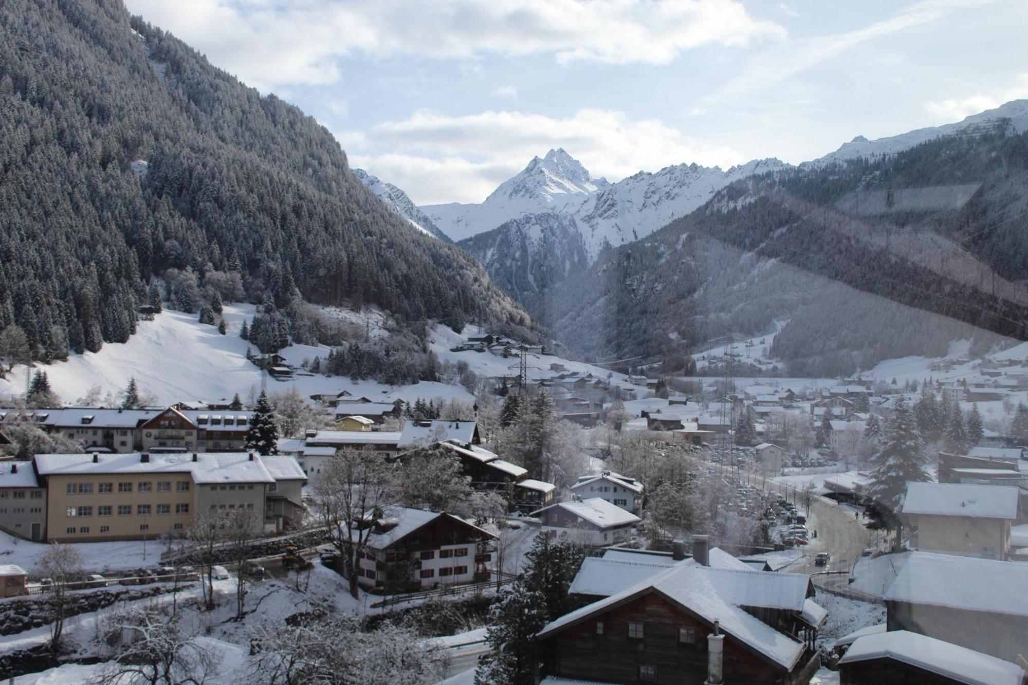 Pluenggas Chalets Gaschurn Buitenkant foto