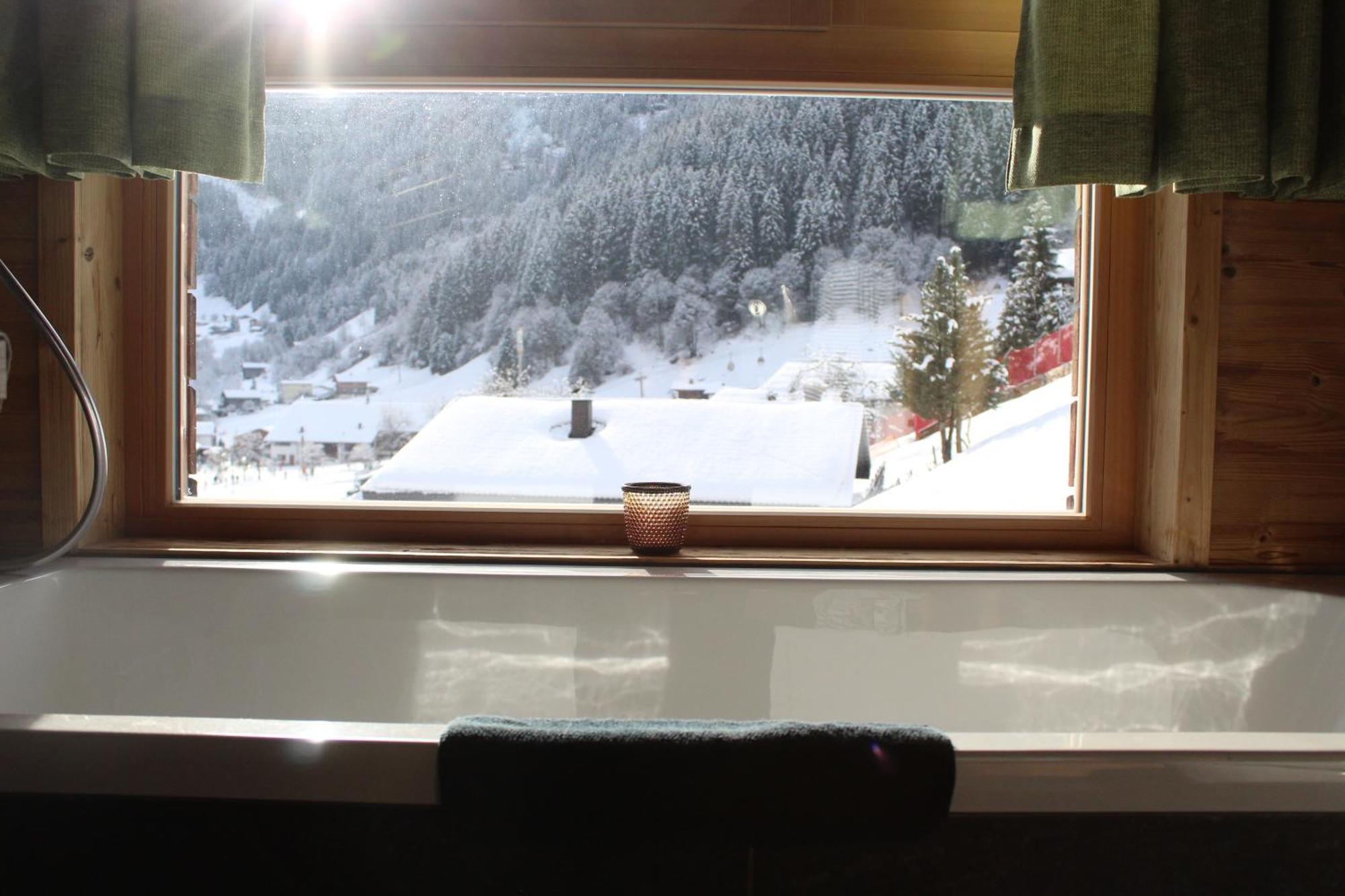 Pluenggas Chalets Gaschurn Buitenkant foto